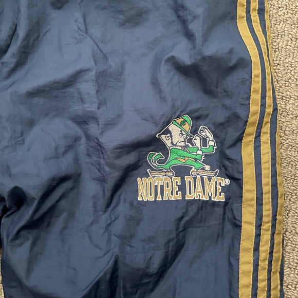🖤VINTAGE GENUINE STUFF COLLEGIATE NOTRE DAME PANTS - Picture 4 of 4
